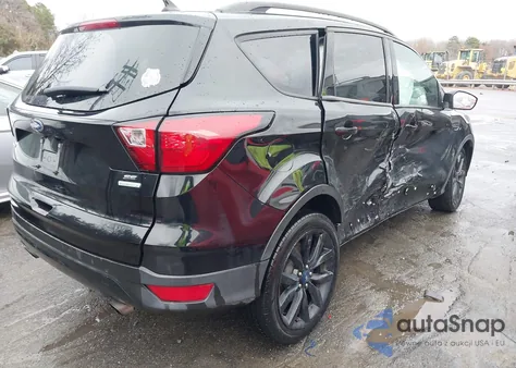 2019 Ford Escape Se z USA, uszkodzony, nr VIN 1FMCU0GD0KUB61787